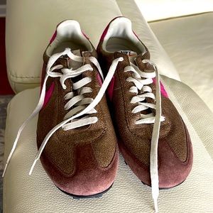 Nike woman’s Oregon Waffle Leather snickers size 9 New